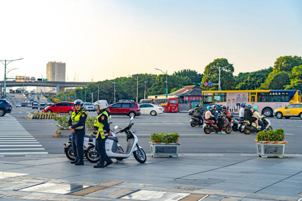 撿到1000元怎麼辦?交給警察!